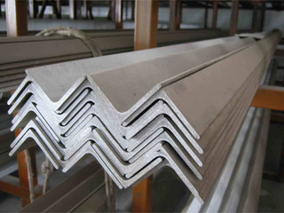 L образный профиль алюминиевый 40х40х4 мм Д16