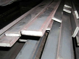 Полоса стальная 70х5 мм 6 м 2 - в «Монолит-Металлопрокат».